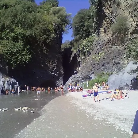 Castello: Keep Calm And In Relax * Calatabiano